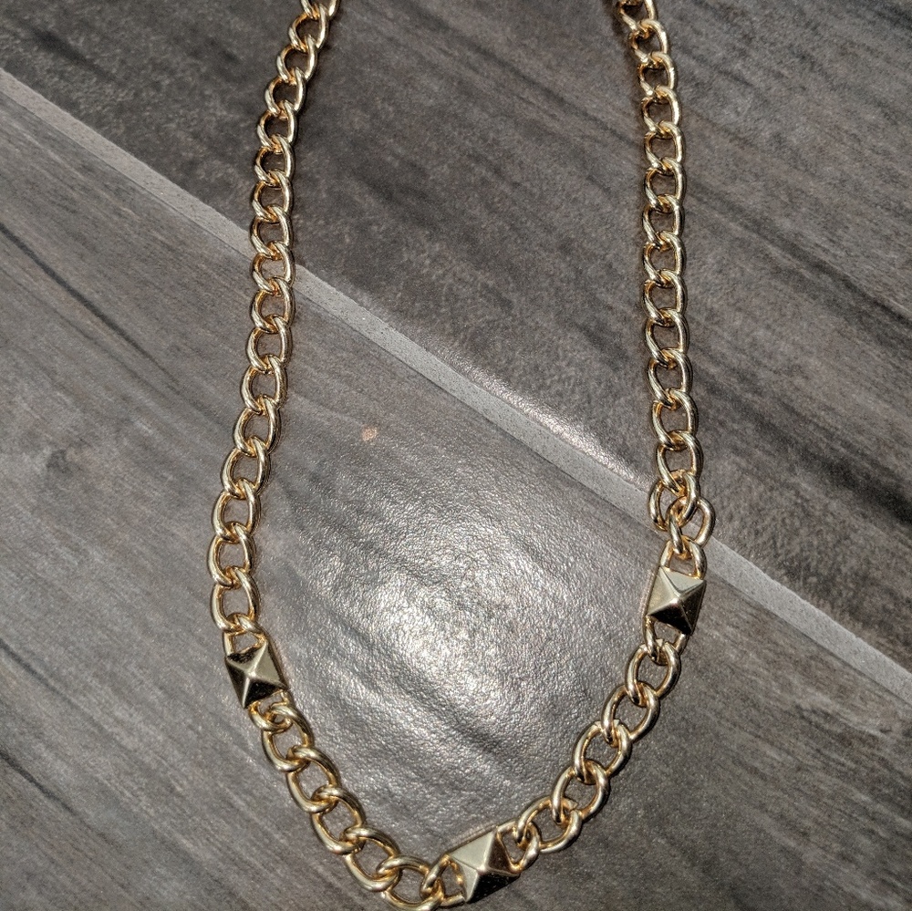 GOLDTONE NECKLACE